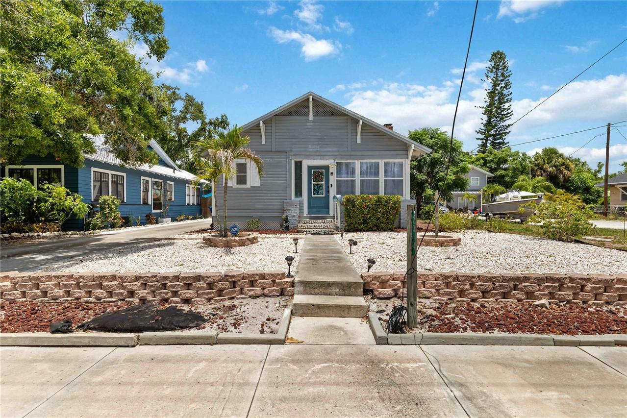 2314 7th Ave., Bradenton, FL 34205