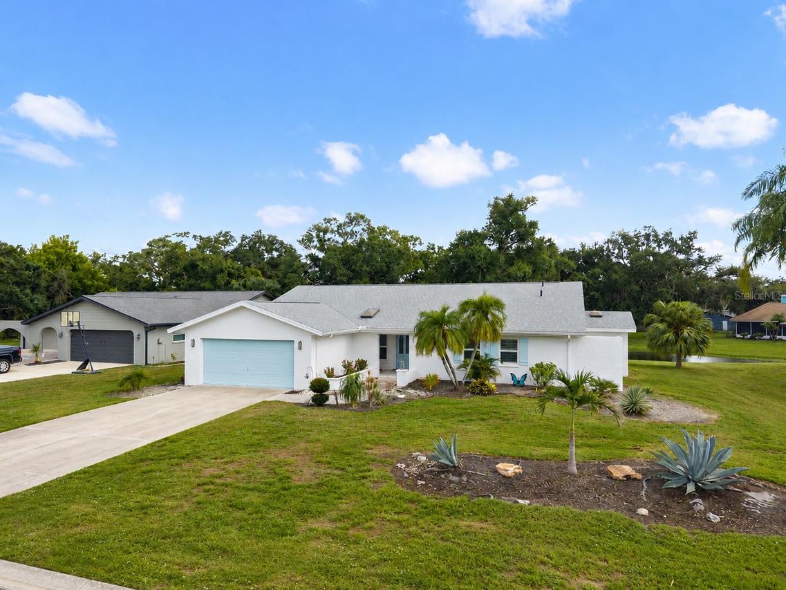 5438 Dominica Cir., Sarasota, FL 34233