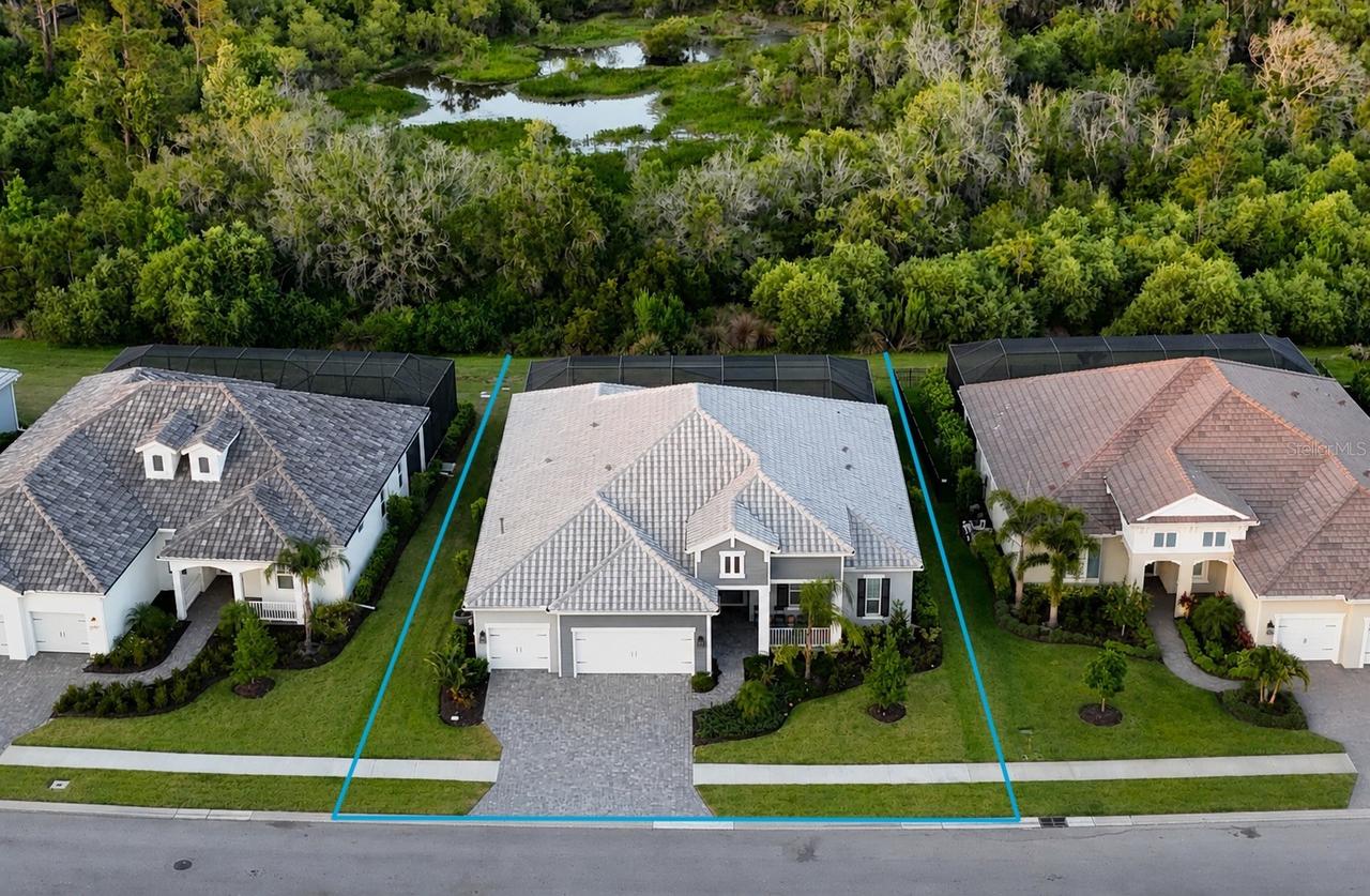 2566 Paradise Plum Dr., Sarasota, FL 34240