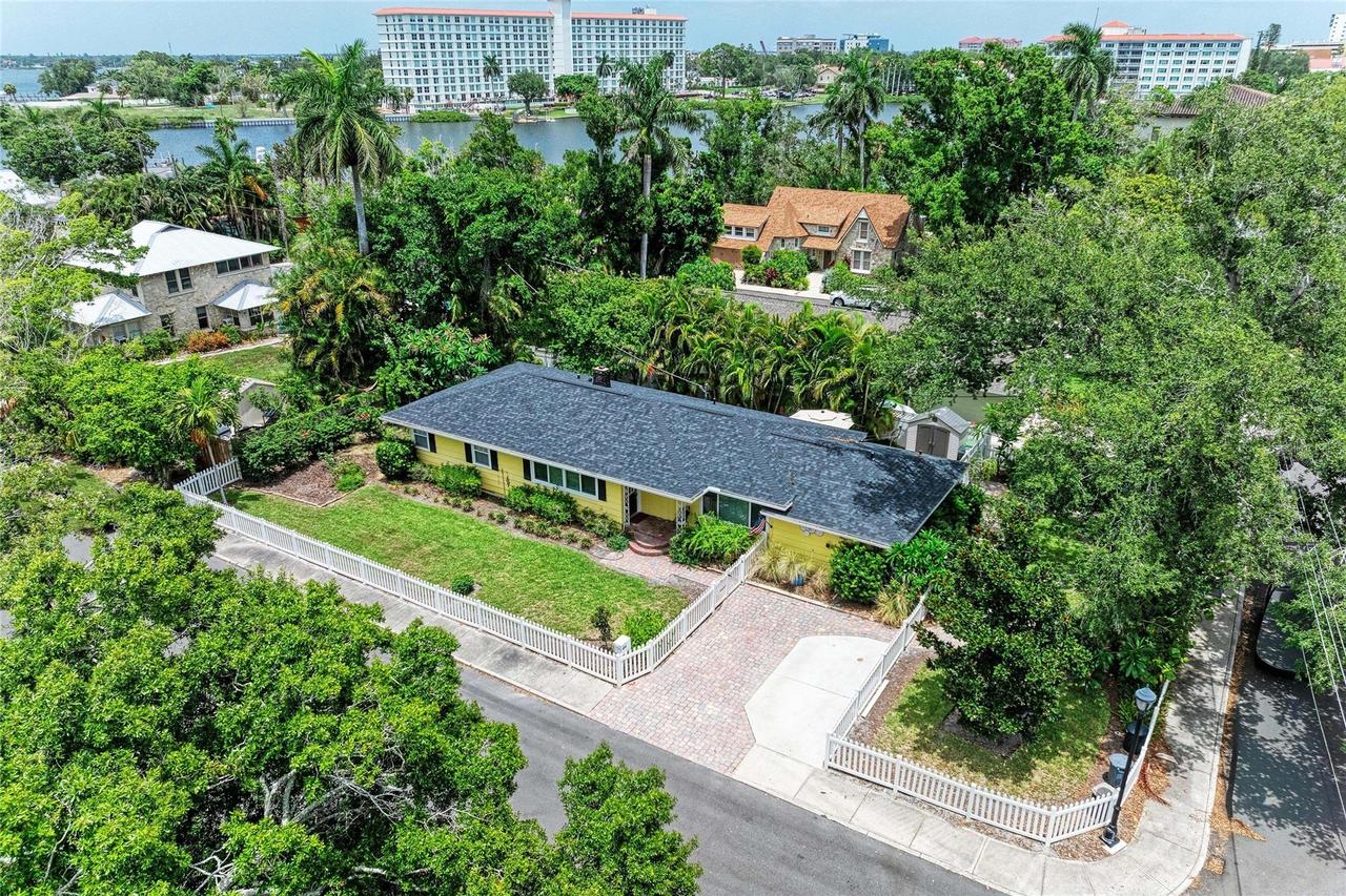 405 20th St., Bradenton, FL 34205