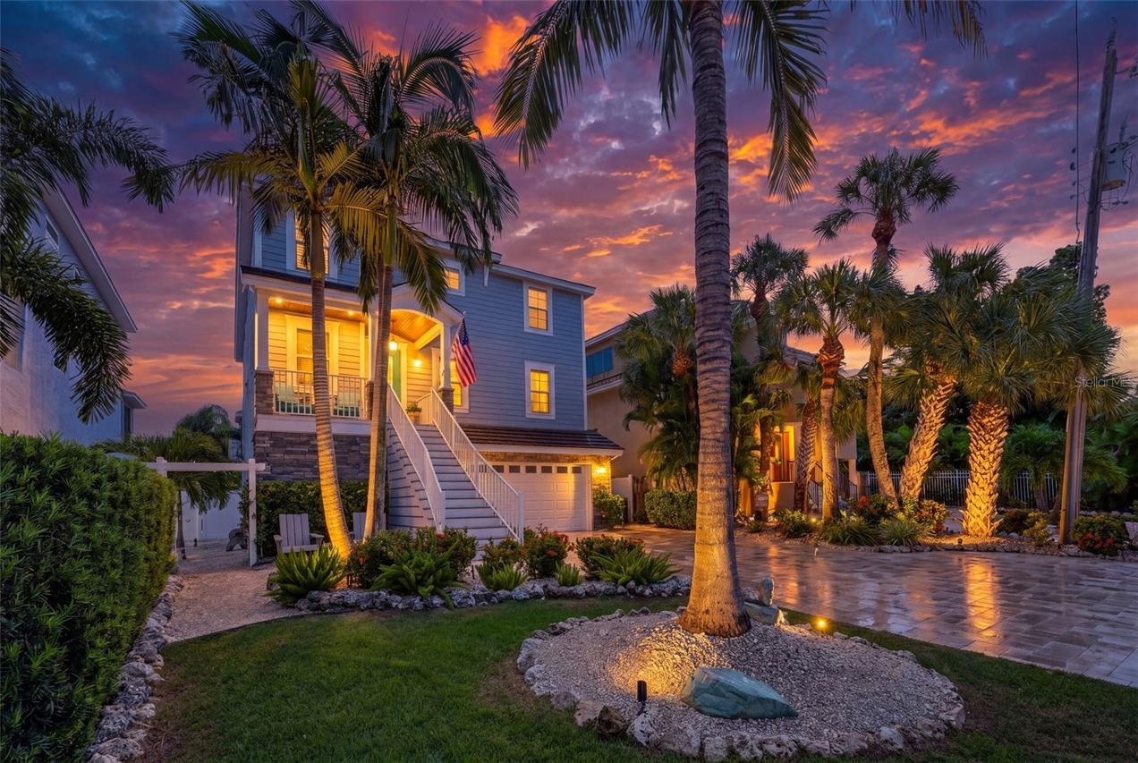 70 Island Cir., Sarasota, FL 34242