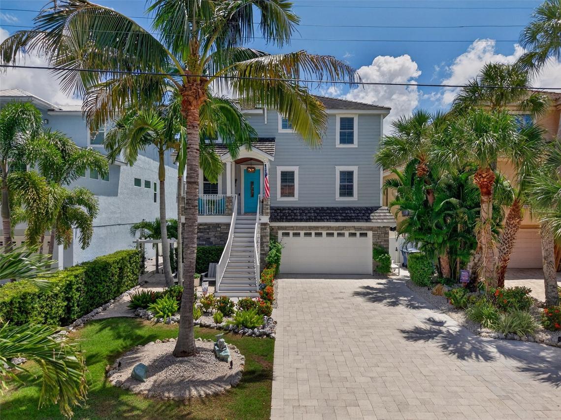 70 Island Cir., Sarasota, FL 34242