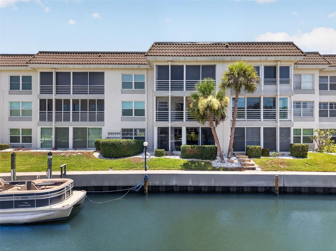 4390 Exeter Dr. #107, Longboat Key, FL 34228