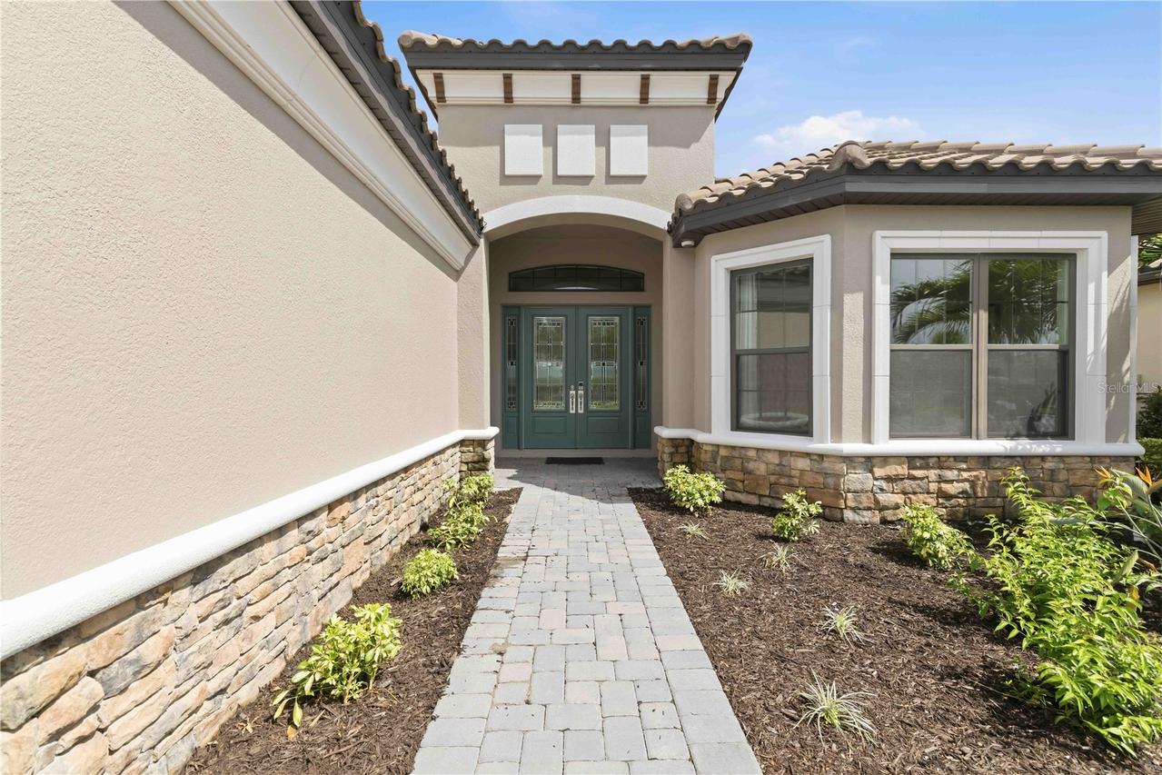 7704 Moonbeam Ave., Sarasota, FL 34241