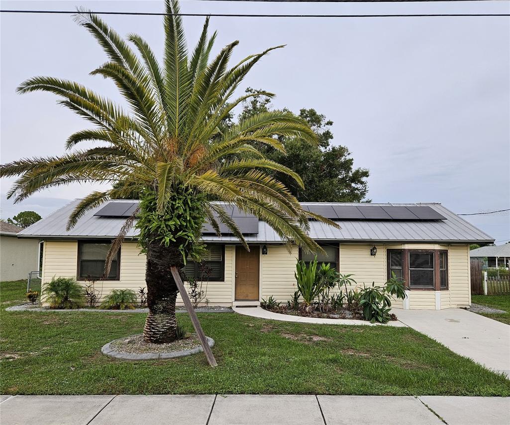 6270 Spinnaker Blvd., Englewood, FL 34224