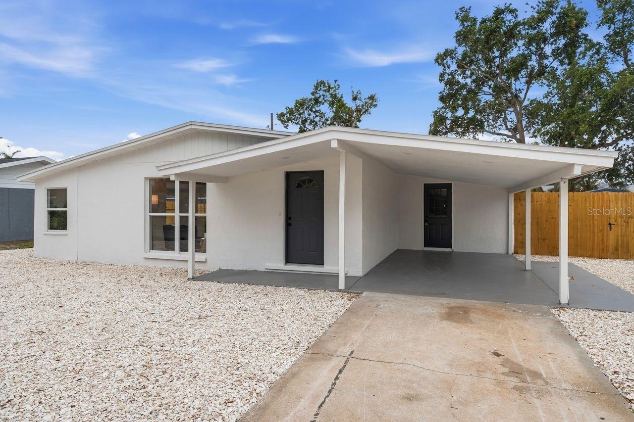 6324 Case Ave., Bradenton, FL 34207