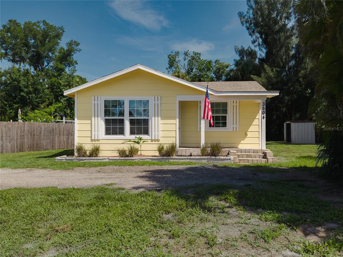 3504 38th St., Palmetto, FL 34221