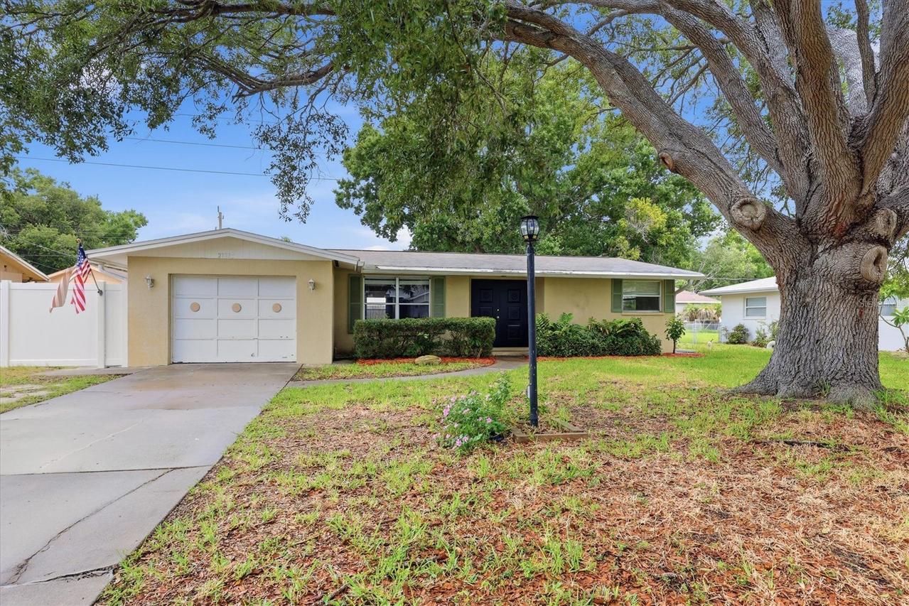 2173 Fiesta Dr., Sarasota, FL 34231