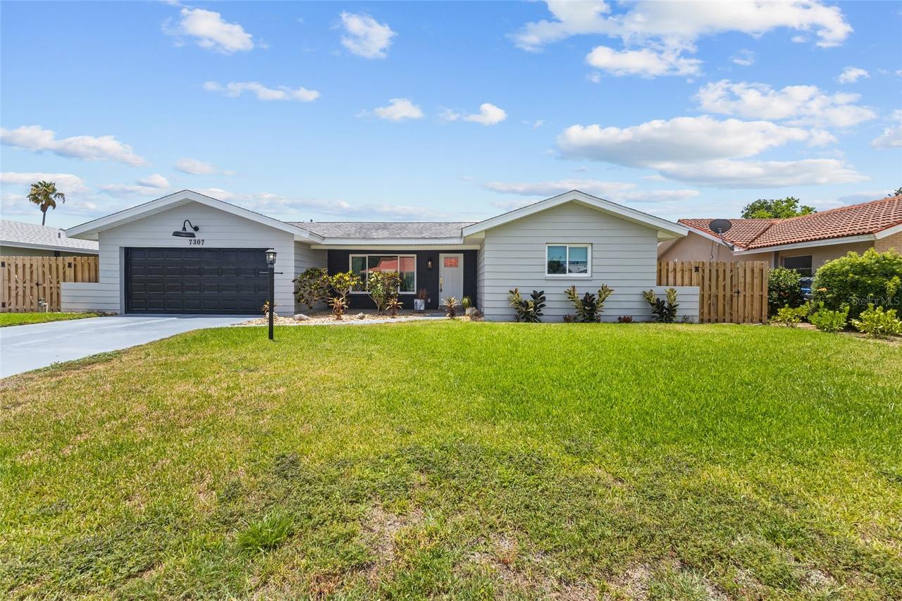 7307 14th Ave., Bradenton, FL 34209