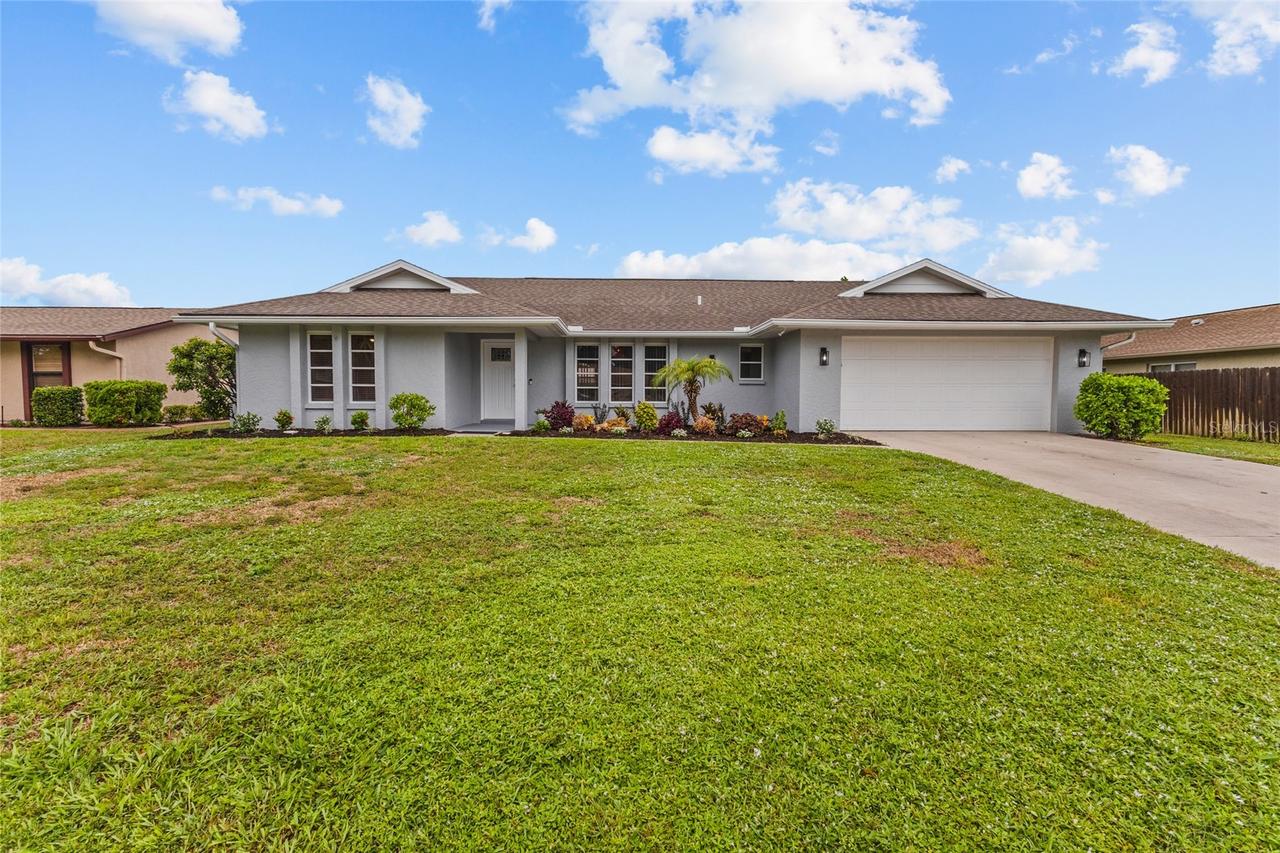 4308 Pasadena Cir., Sarasota, FL 34233