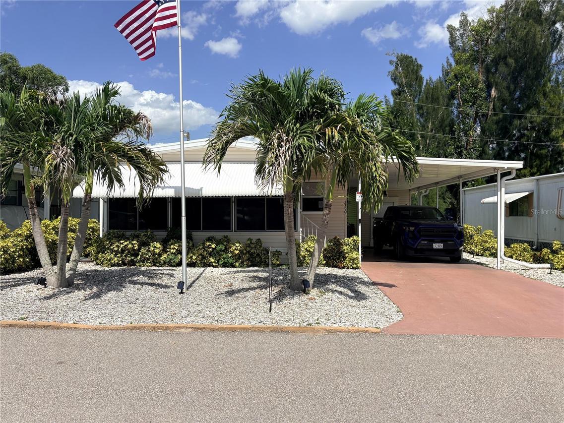 2790 Indianwood Dr., North Fort Myers, FL 33917