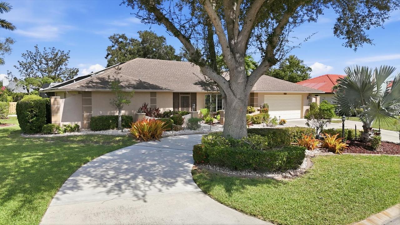 5511 Country Lakes Tr., Sarasota, FL 34243