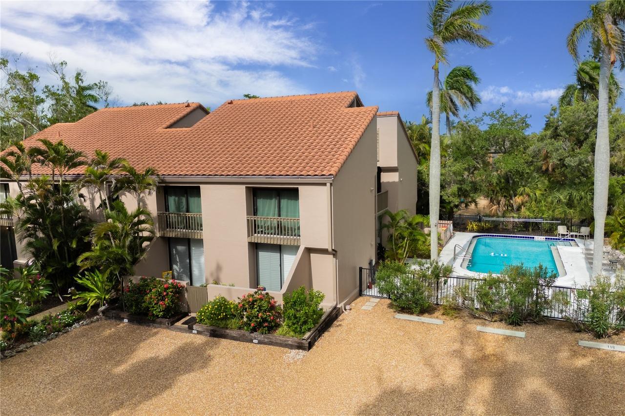 220 Pass Key Rd., Sarasota, FL 34242
