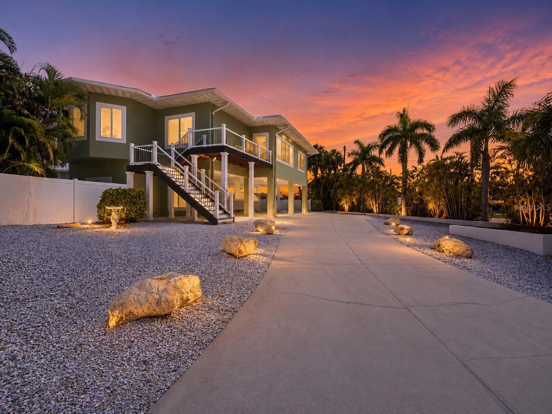 140 50th St., Holmes Beach, FL 34217