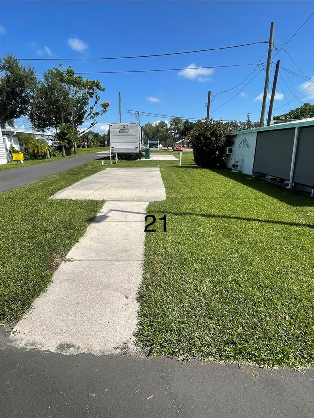 21 Illinois St., Palmetto, FL 34221