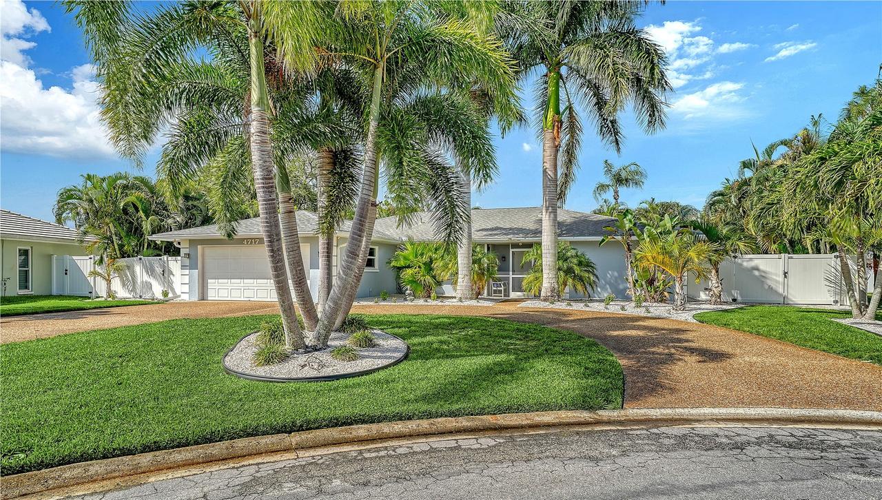 4717 Thomas Hoby Pl., Sarasota, FL 34241