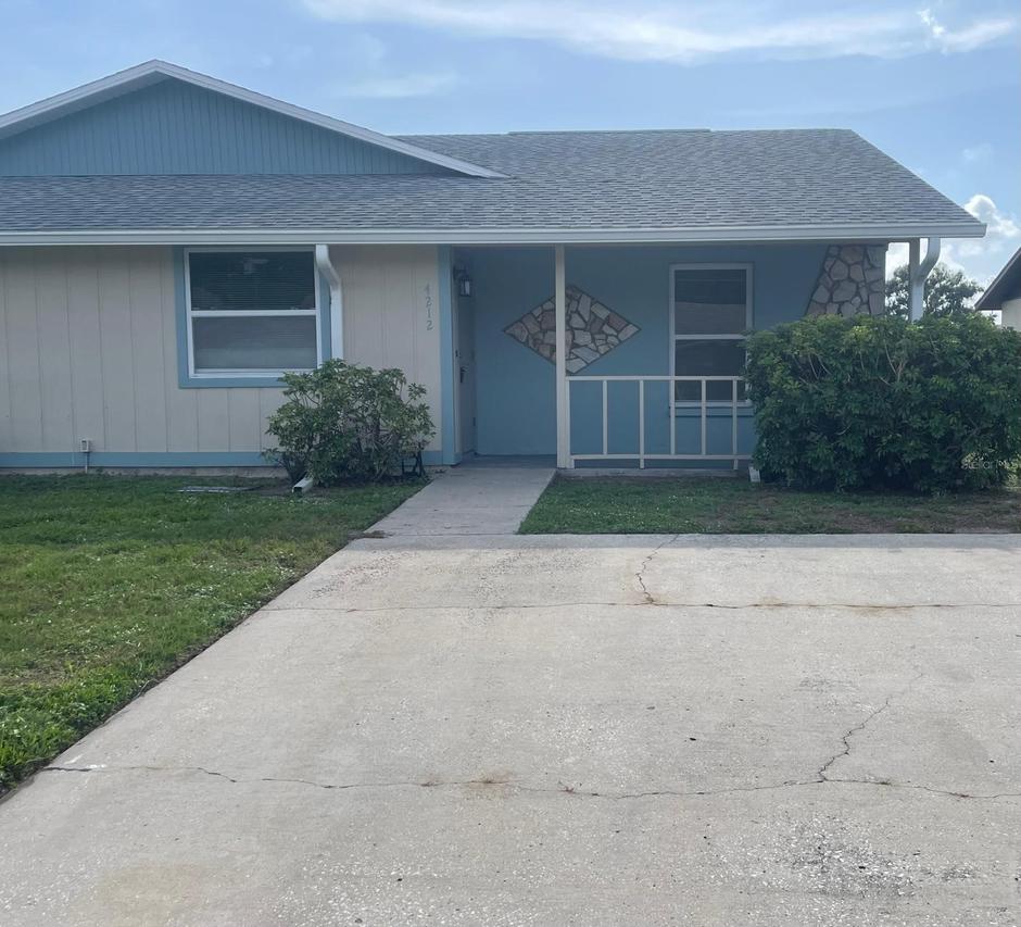 4212 78th St., Bradenton, FL 34209