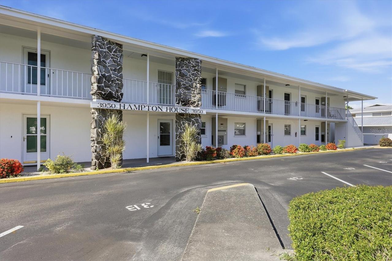 3950 Roxane Blvd. #4A, Sarasota, FL 34235