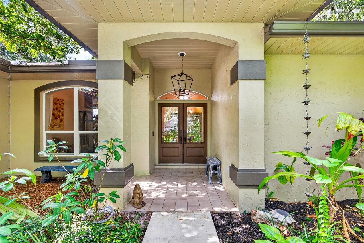2073 Misty Sunrise Tr., Sarasota, FL 34240