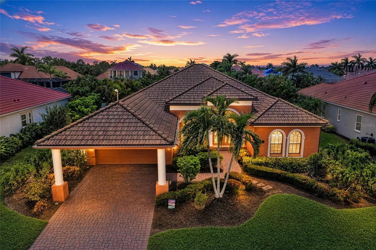 545 Mast Dr., Bradenton, FL 34208