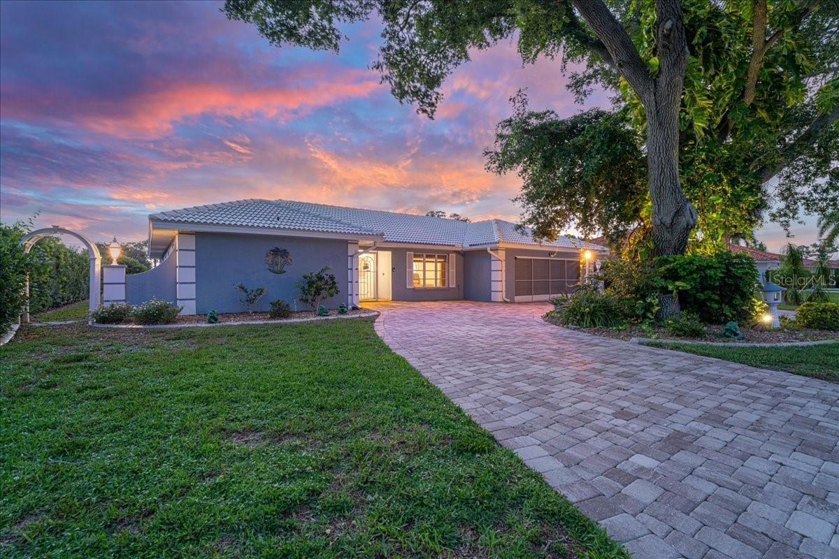 413 Signorelli Dr., Nokomis, FL 34275