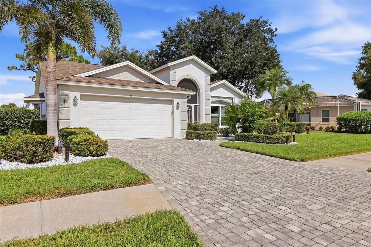 8945 Whitemarsh Ave., Sarasota, FL 34238