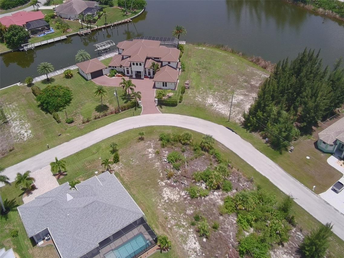 10571 Poughkeepsie Cir., Port Charlotte, FL 33981