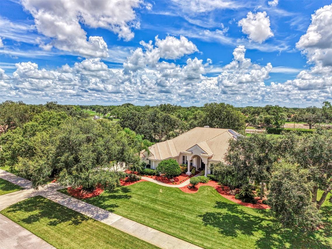 7767 Alister Mackenzie Dr., Sarasota, FL 34240