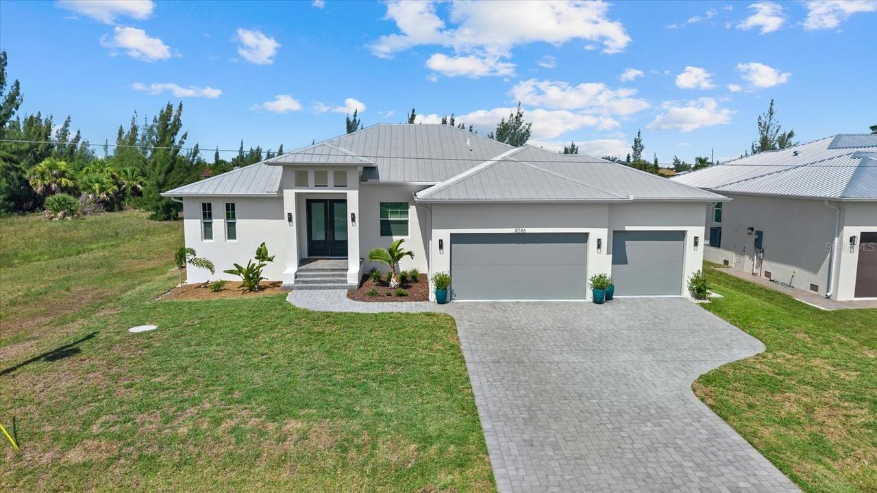 8086 Clyde Cir., Port Charlotte, FL 33981
