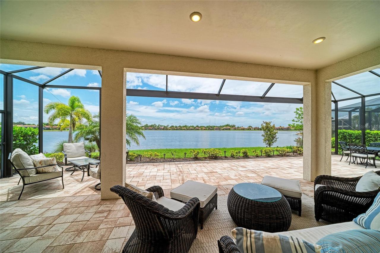 289 Villoresi Blvd., Nokomis, FL 34275