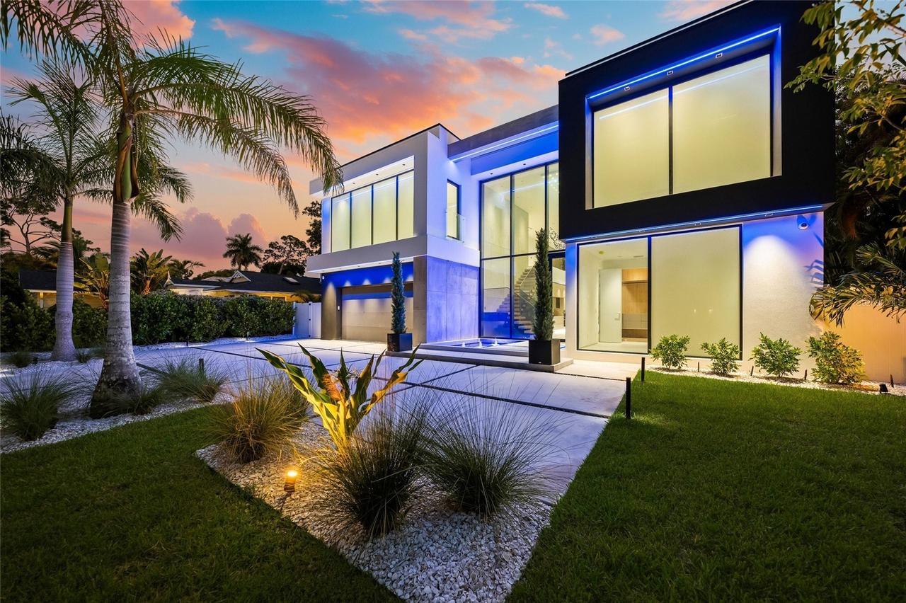 1640 Waldemere St., Sarasota, FL 34239