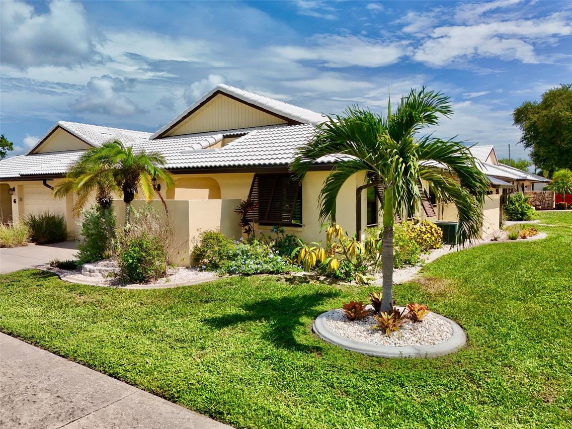 44 Sandstone Cir., Venice, FL 34293