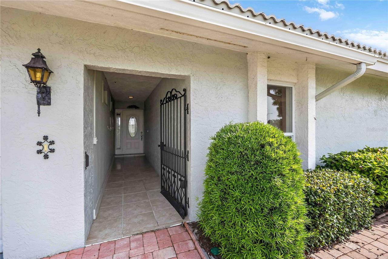 6510 11th Ave., Bradenton, FL 34209