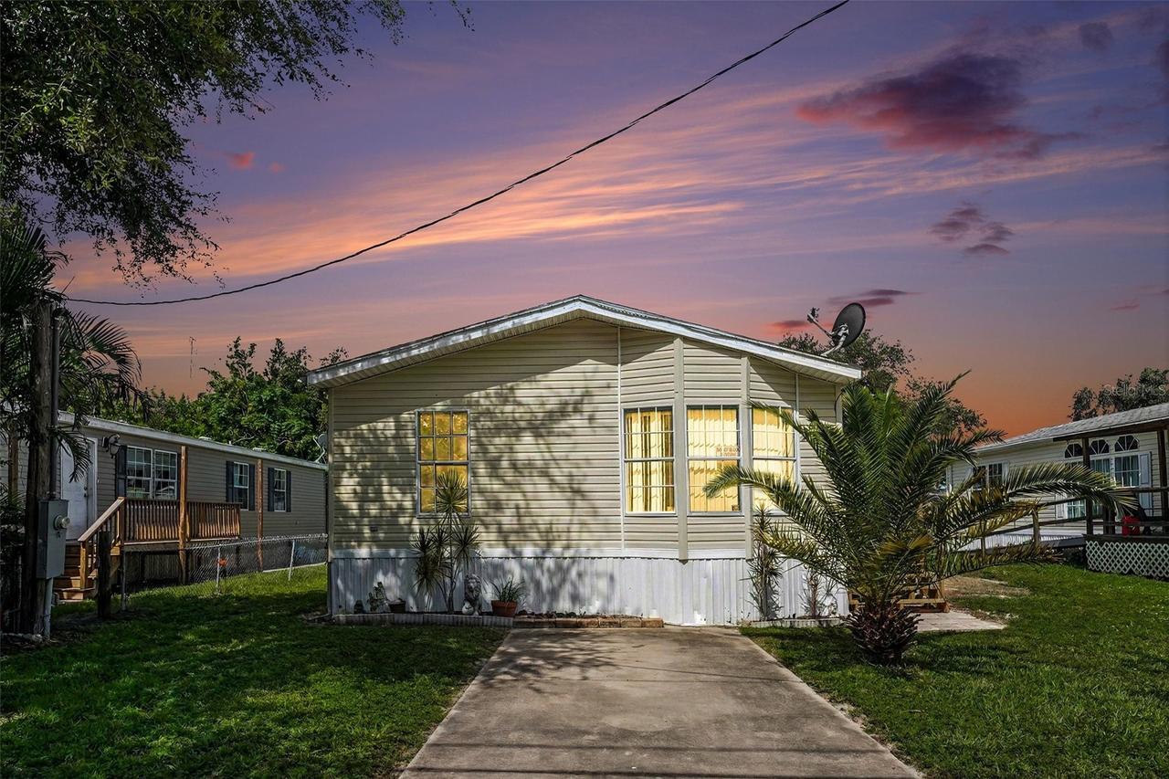4928 Elizabeth Ave., Sarasota, FL 34233