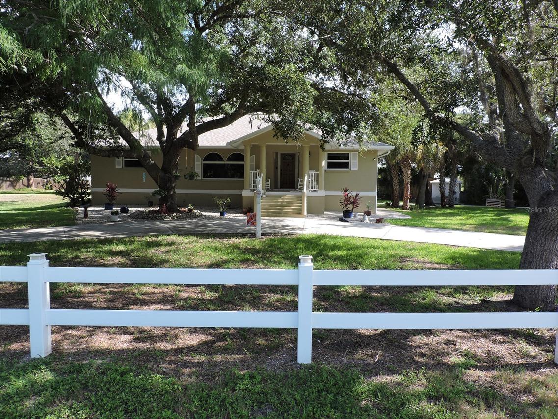 905 Colonial Rd., Venice, FL 34293