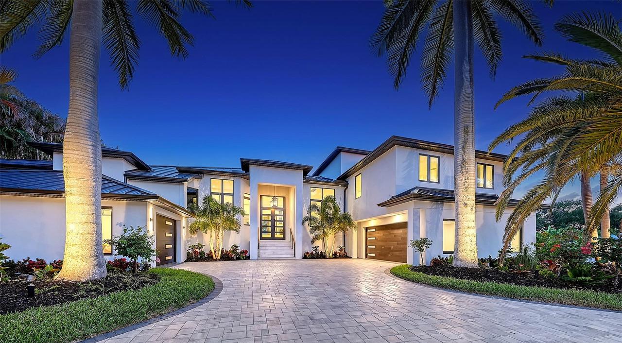 1516 Ridgewood Ln., Sarasota, FL 34231