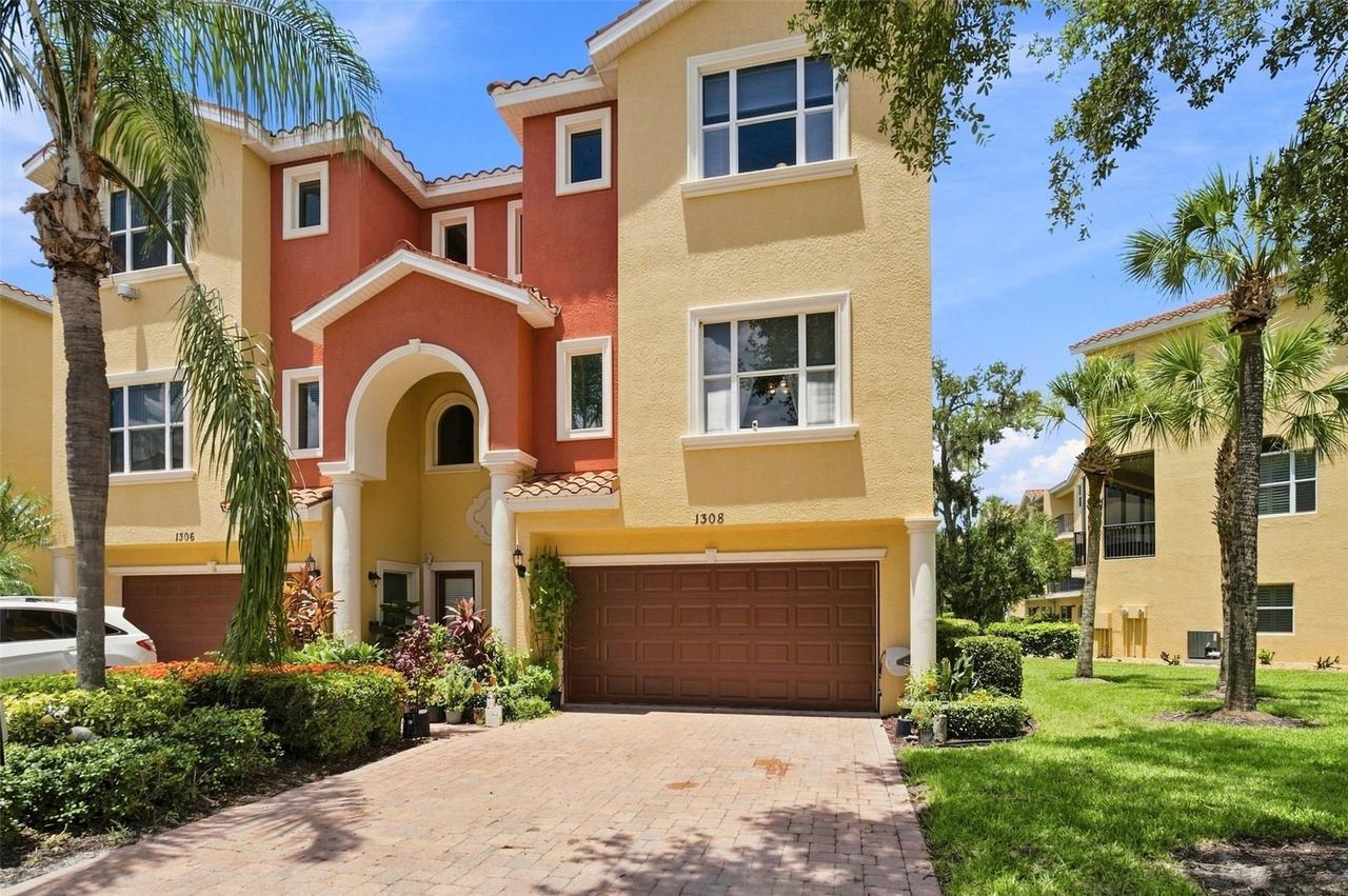 1308 3rd Street Cir., Palmetto, FL 34221