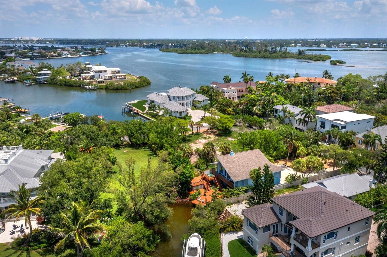4114 Roberts Point Cir., Sarasota, FL 34242