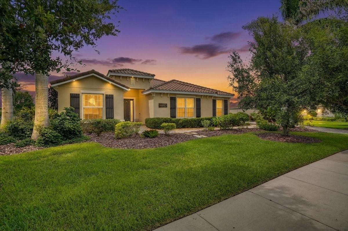 17009 1st Dr., Bradenton, FL 34212