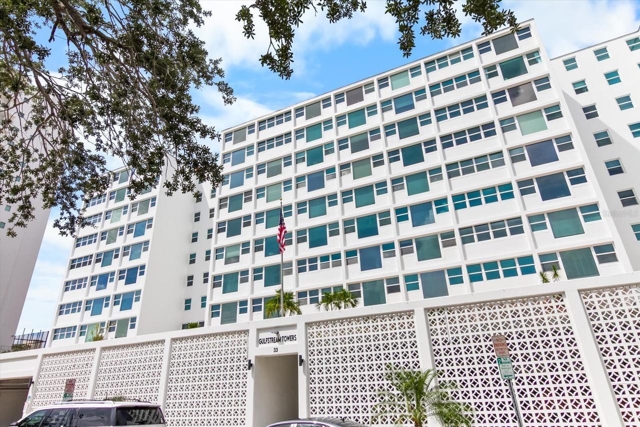 33 S Gulfstream Ave. #305, Sarasota, FL 34236