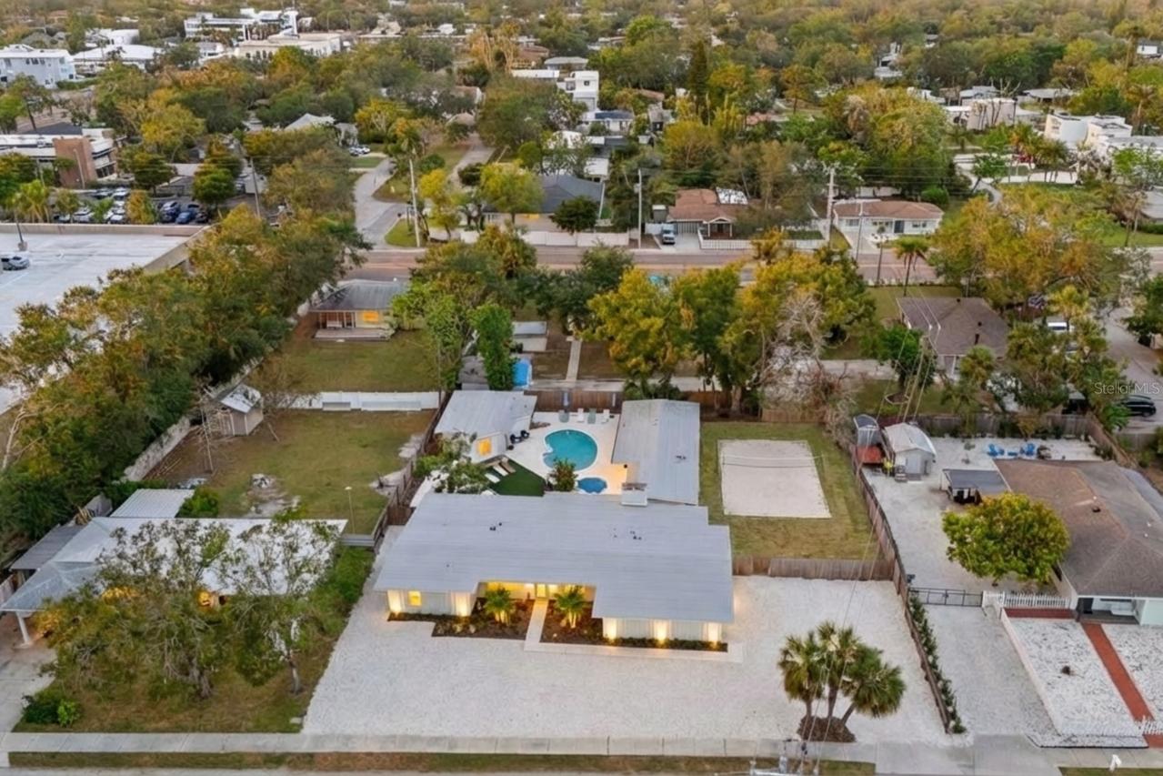 2069 Bougainvillea St., Sarasota, FL 34239