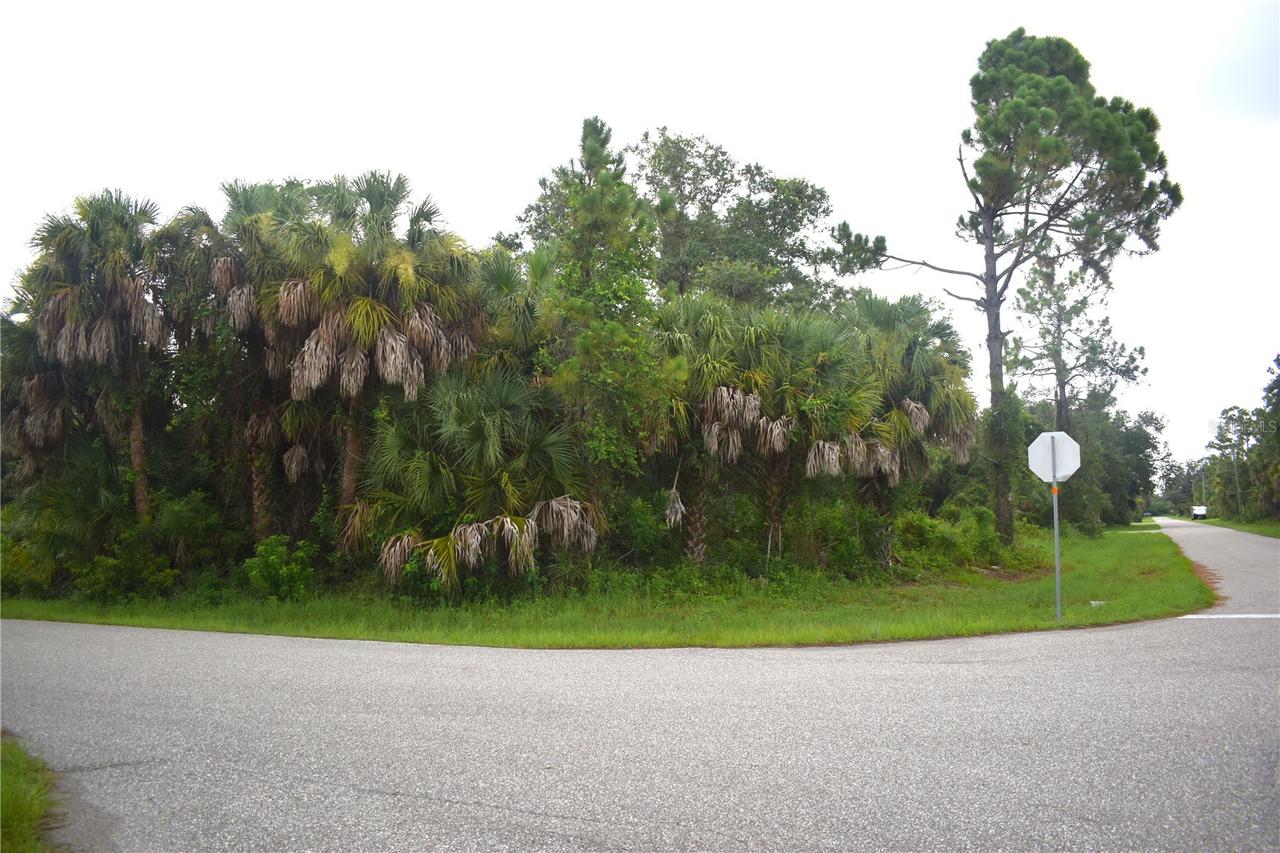 143 Rockaway St., Port Charlotte, FL 33954