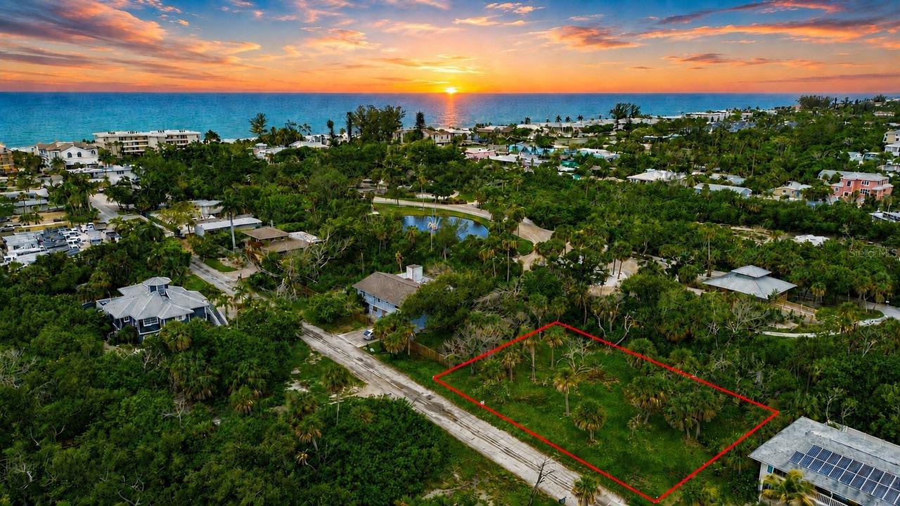561 Gulf Bay Rd., Longboat Key, FL 34228
