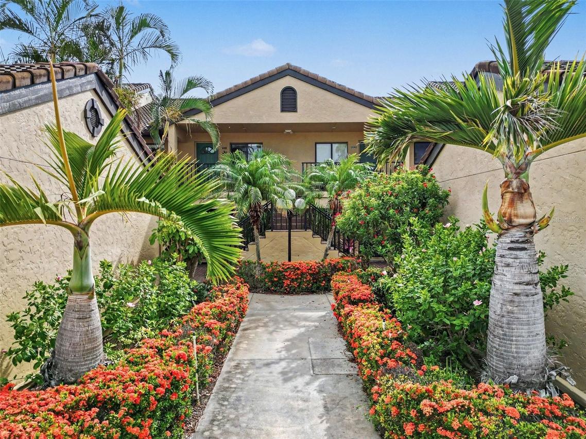 5652 Ashton Lake Dr., Sarasota, FL 34231