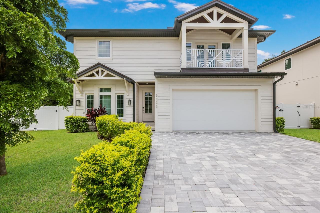 2596 Floyd St., Sarasota, FL 34239