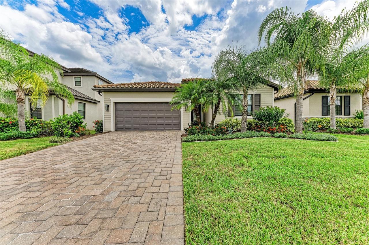 621 Fire Bush Ct., Bradenton, FL 34212