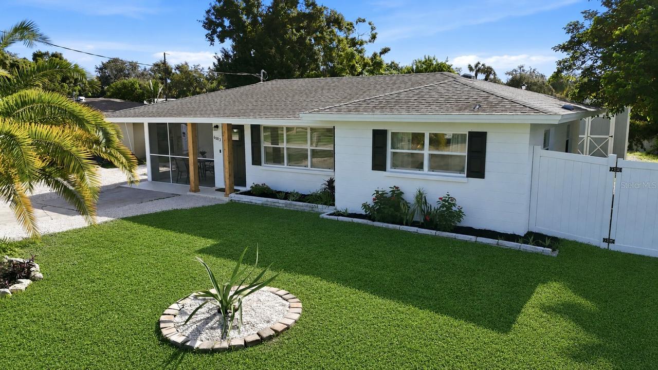 6103 Carlton Ave., Sarasota, FL 34231