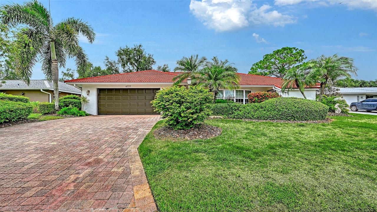 4777 Overbury Pl., Sarasota, FL 34241