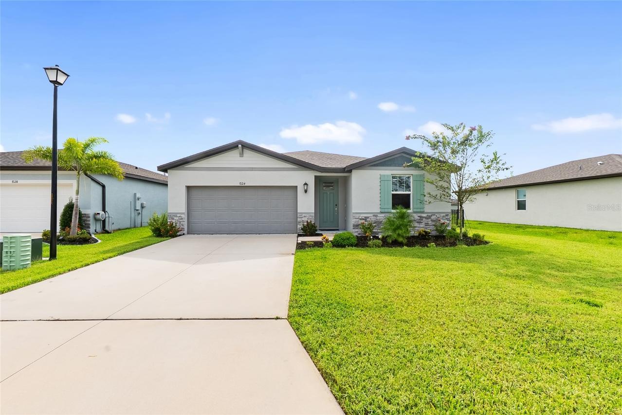 7124 Amelia River Dr., Parrish, FL 34219
