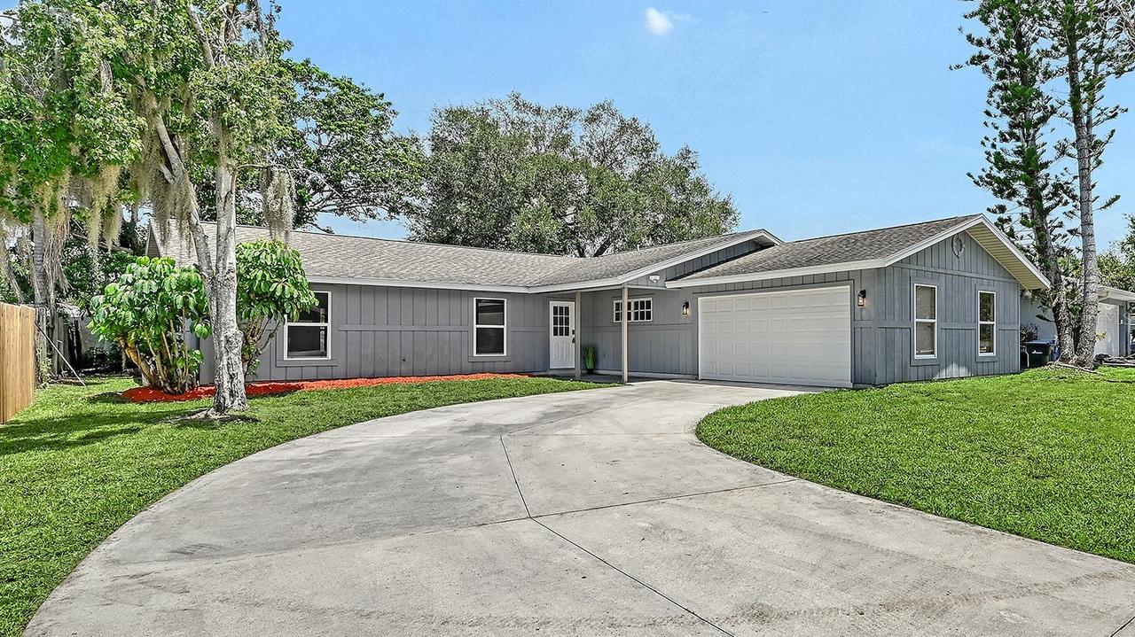 4054 Palau Dr., Sarasota, FL 34241